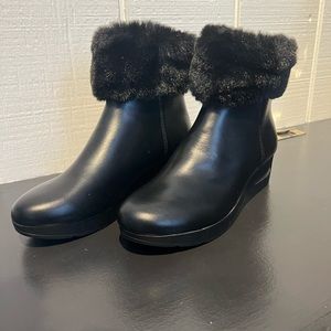 DKNY fur booties with back zipper NEW Size 7.5M